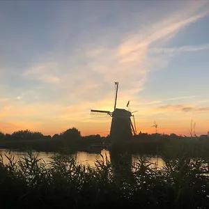 Chalet Aan De Rotte Rotterdam
