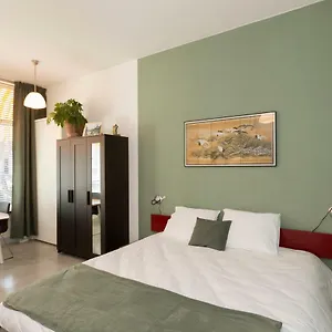 Apartment Veenkadebnb The Hague